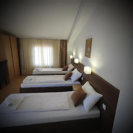 Pansion Veso בית הארחה 3*