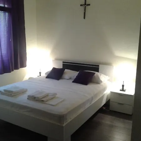 בית הארחה Pansion Veso