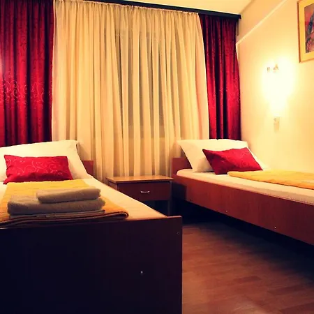 בית הארחה Pansion Veso 3*